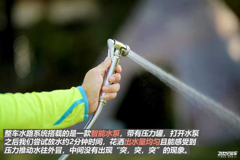 打響第二炮！搶先實(shí)拍體驗(yàn)覽眾自由炮-B皮卡四驅(qū)房車