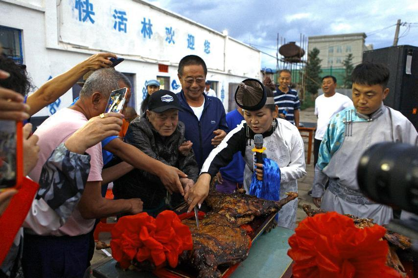對(duì)酒當(dāng)歌，人生幾何，要盡興就現(xiàn)在！